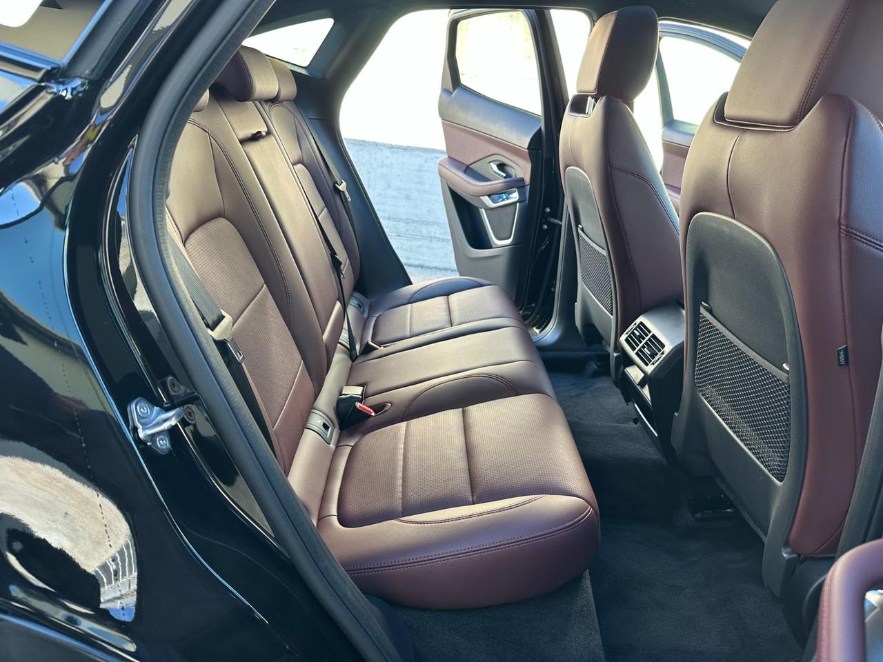 Jaguar E-Pace 2.0d i4 mhev R-Dynamic Black awd 163cv auto