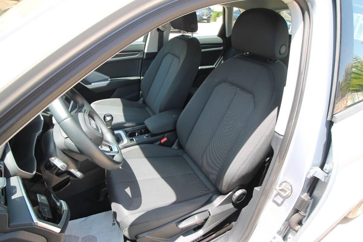 Audi Q3 35 TFSI 150cv Business 6marce|2021