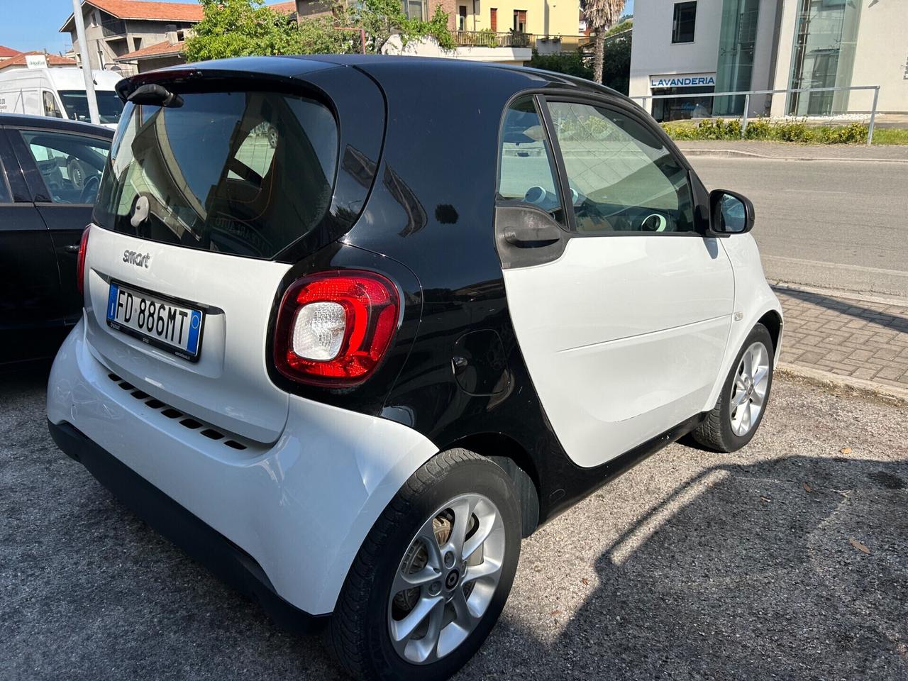 Smart ForTwo 70 1.0 CAMBIO MANUALE neopatentati