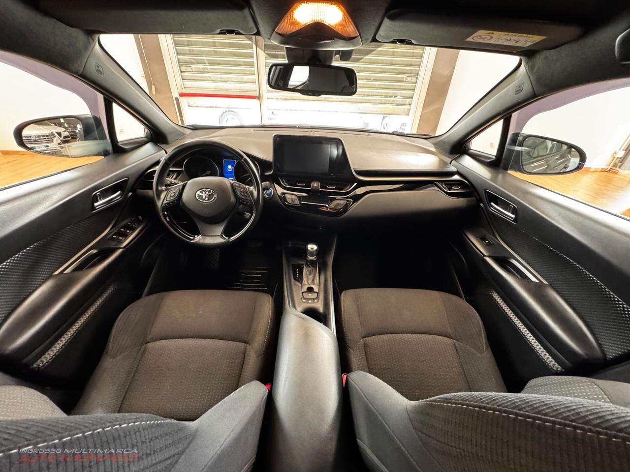 Toyota C-HR 1.8 Hybrid E-CVT