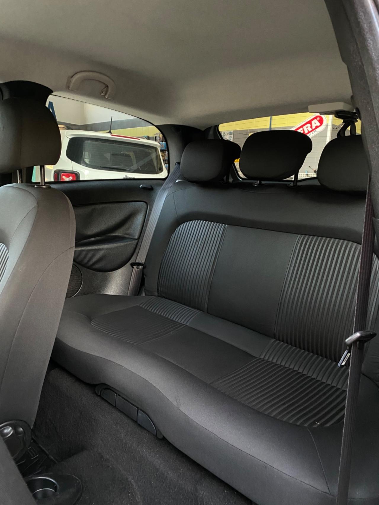 Lancia Ypsilon 1.2 Platino