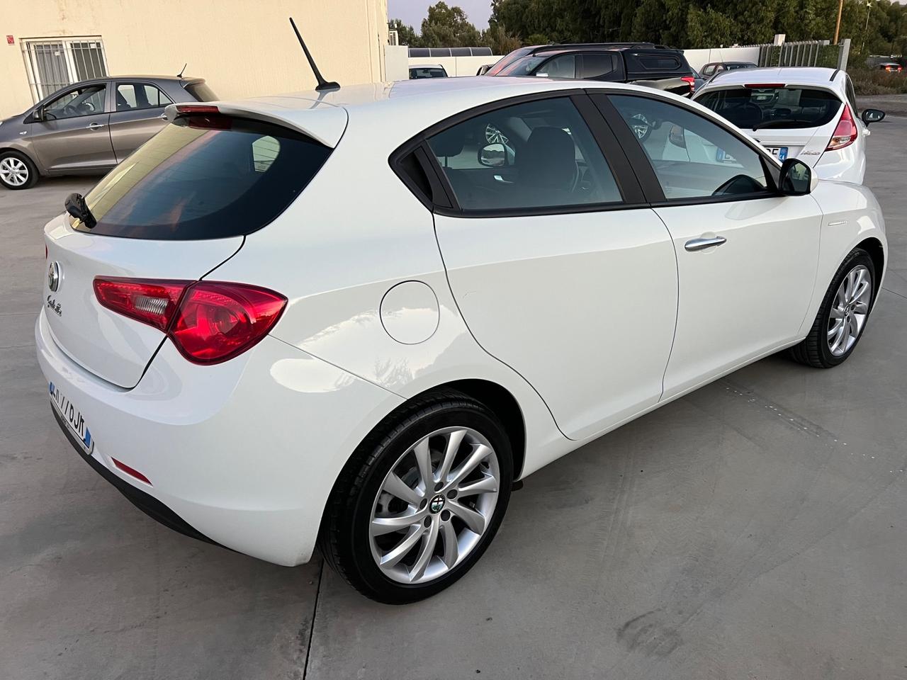Alfa Romeo Giulietta 1.6 JTDm 105 CV 2013