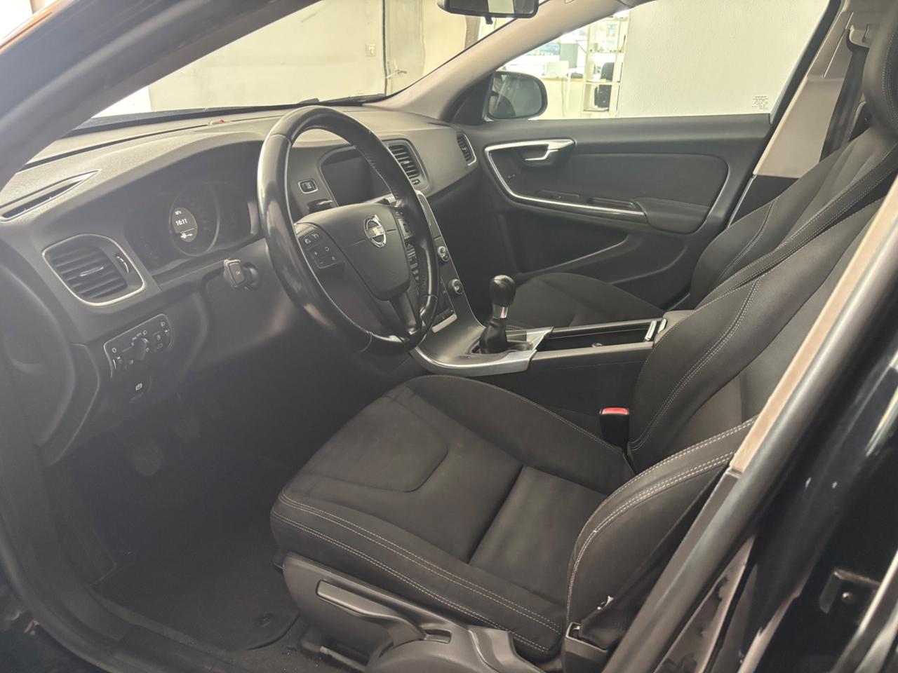 Volvo V60 D2 1.6 Kinetic N1