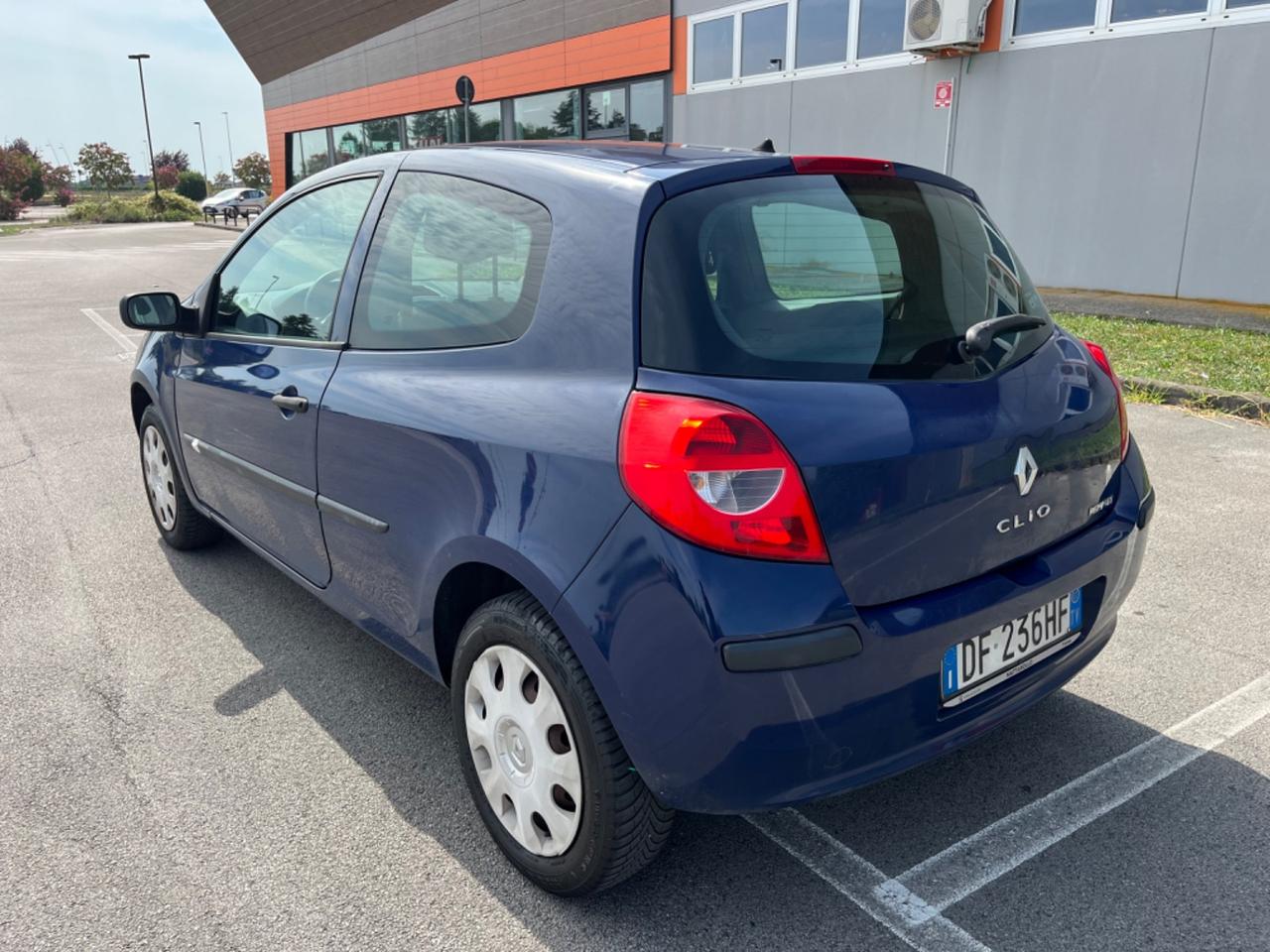 Renault Clio ok neopatentati