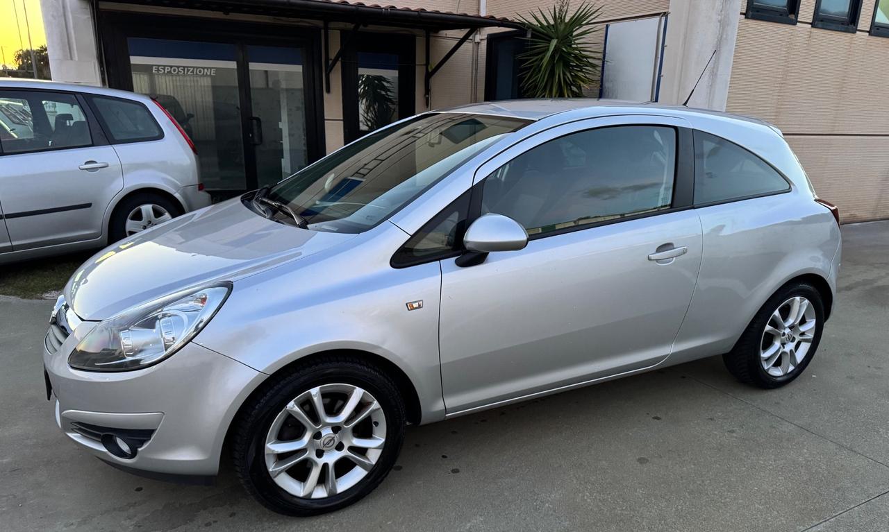 Opel Corsa 1.3 CDTI 90CV SPORT -61.000 KM-
