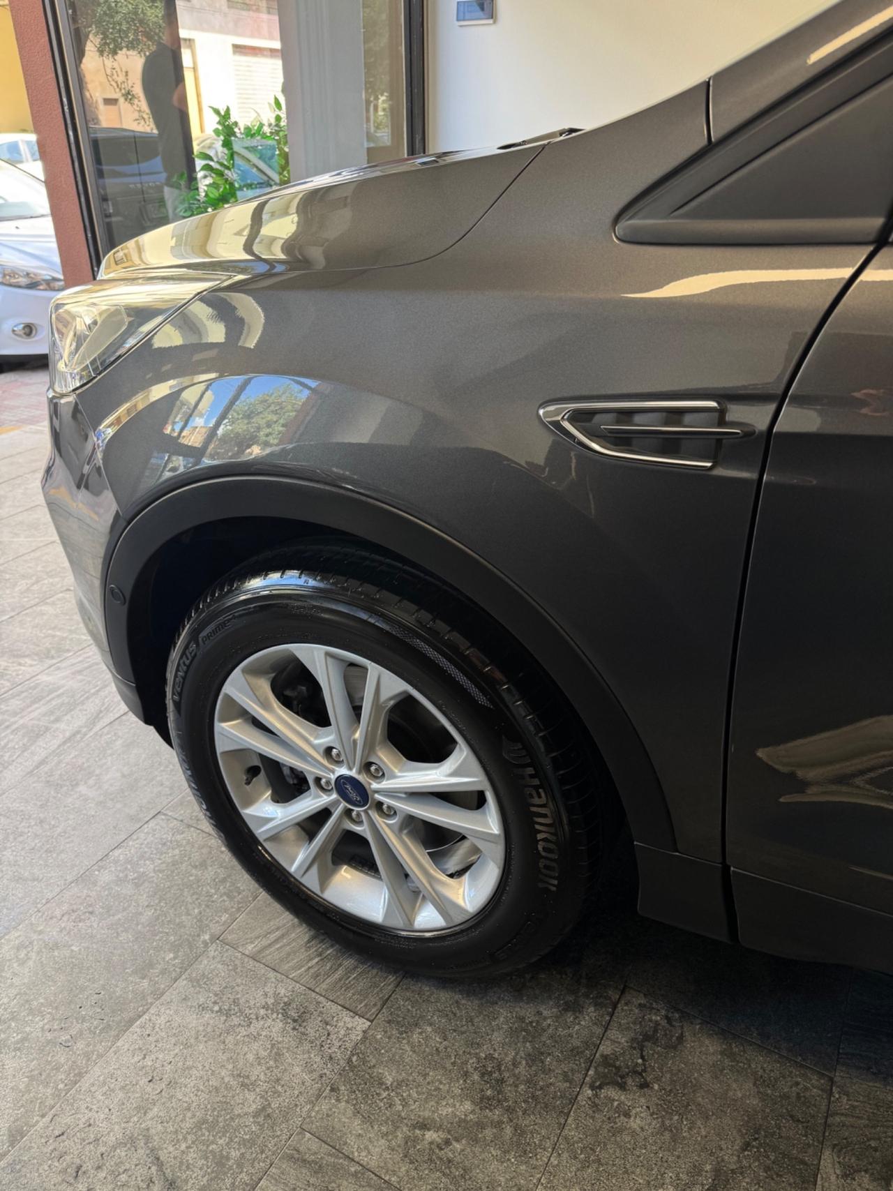 Ford Kuga 1.5 TDCI 120 CV Titanium Finanziabile