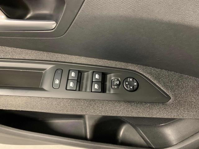 PEUGEOT 3008 1.5 Diesel EAT8 Allure Automatico