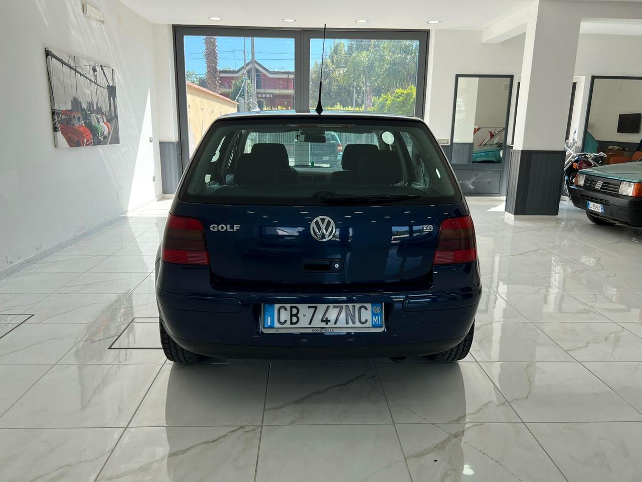 Volkswagen Golf 1.6 16V cat 5 porte Highline