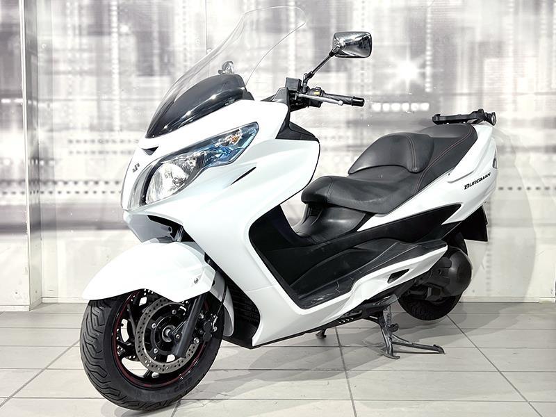 Suzuki Burgman 400 Lux