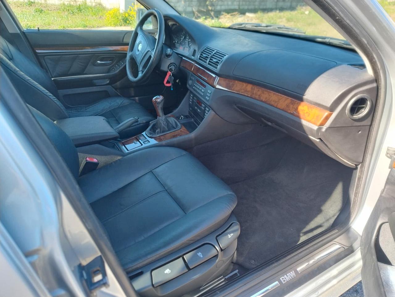 Bmw 520 520i 24V cat Futura