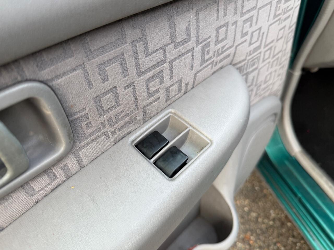 NISSAN MICRA 1.4i BENZINA AUTOMATICO CLIMA 100.000KM