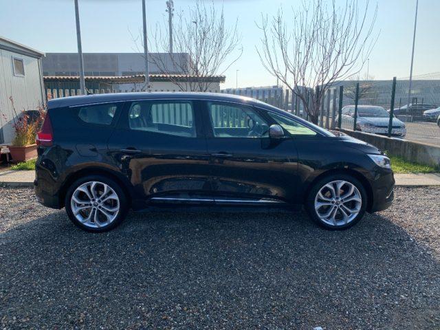 RENAULT Grand Scenic Blue dCi 120 CV Initiale Paris