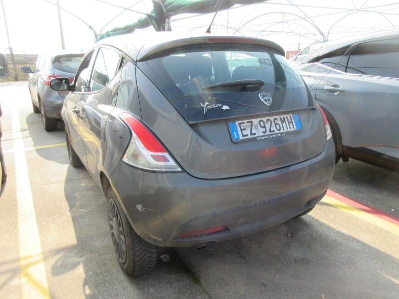 Lancia Ypsilon 0.9 TwinAir 85 CV 5 porte Metano Ecochic Gold