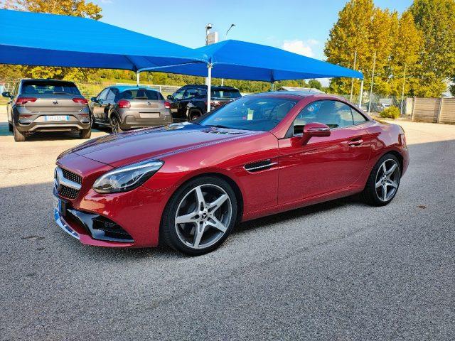 MERCEDES-BENZ SLC 300 Premium