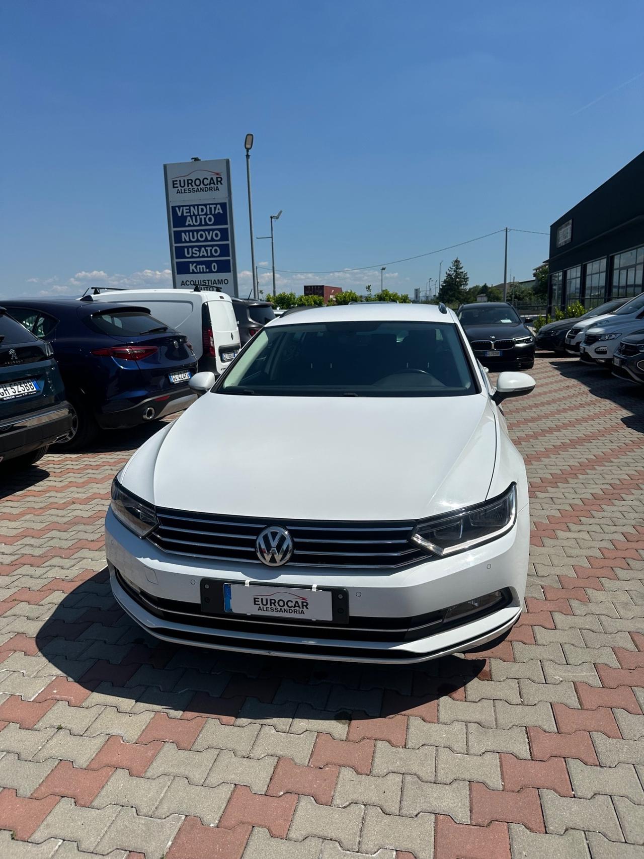 Volkswagen Passat Variant 1.6 TDI SCR DSG Business BMT