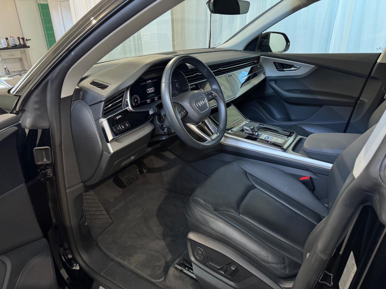Audi Q8 45 TDI quattro tiptronic Sport