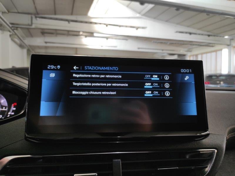 PEUGEOT 3008 2ª serie - 3008 PureTech Turbo 130 S&S EAT8 GT