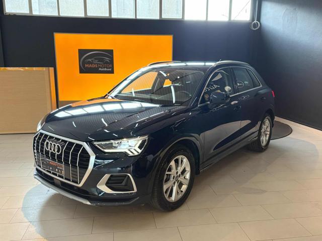 AUDI Q3 35 TFSI Business