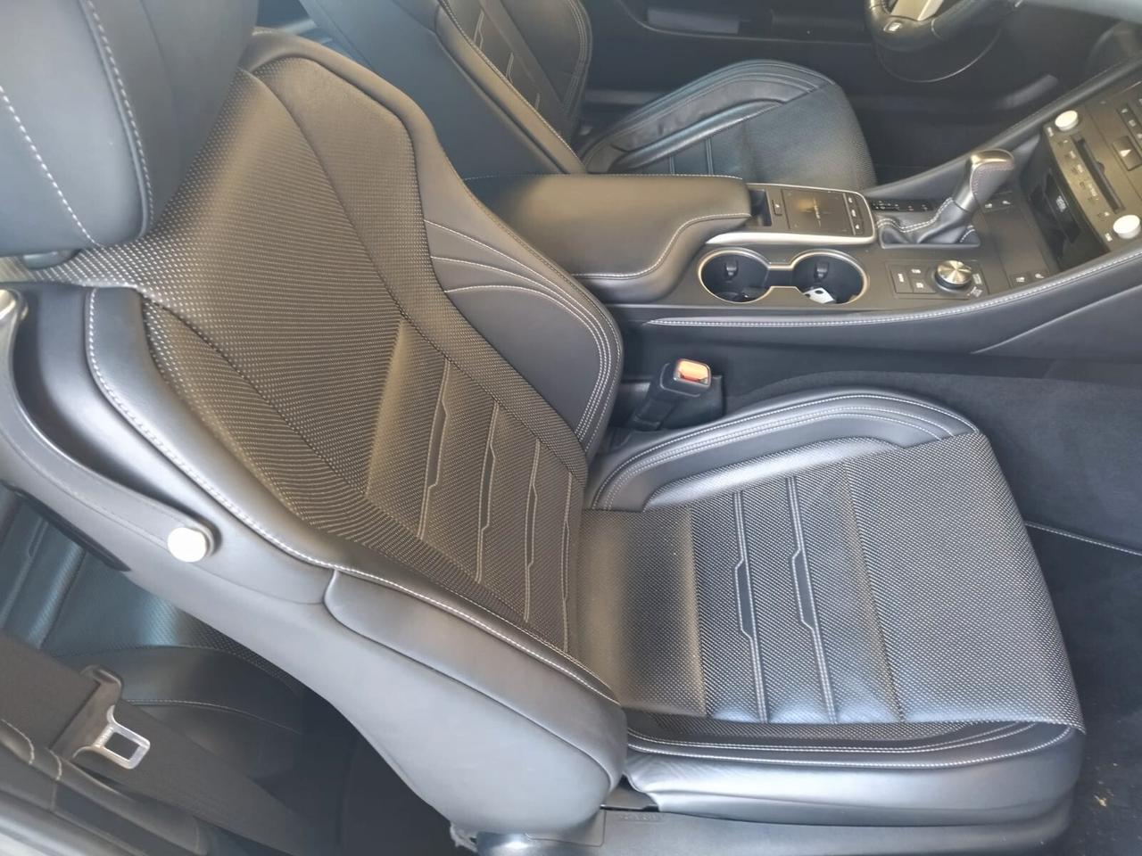 Lexus RC 300h Hybrid F Sport