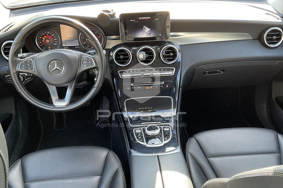 MERCEDES GLC 220 d 4Matic Business