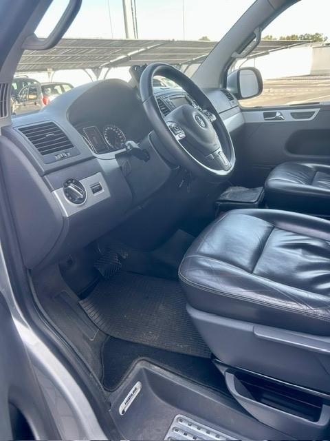 Volkswagen T5 Caravelle Multivan 2.0 BiTDI 180CV DSG Highline