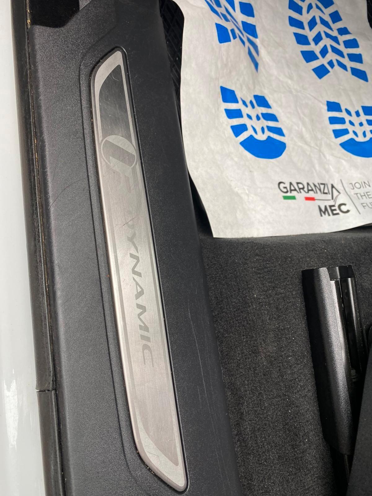 Land Rover Range Velar 2.0D I4 240 CV R-Dynamic HSE PER OPERATORI DEL SETTORE