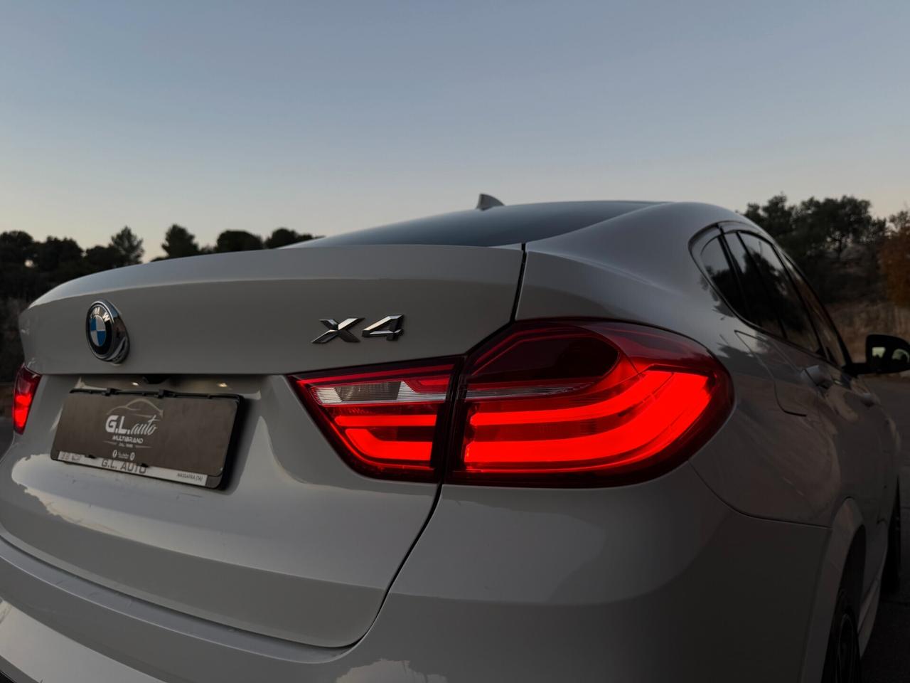 BMW X4 M-SPORT/2.0 X-Drive 190CV/CERCHI 20"/PELLE/LED