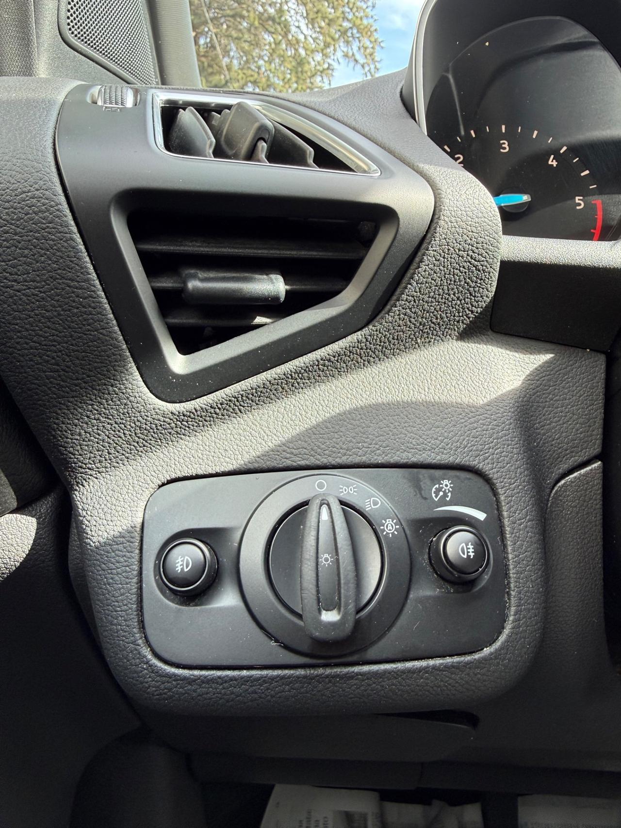 Ford Kuga 1.5 TDCI 120 CV S&S 2WD ST-Line 2019