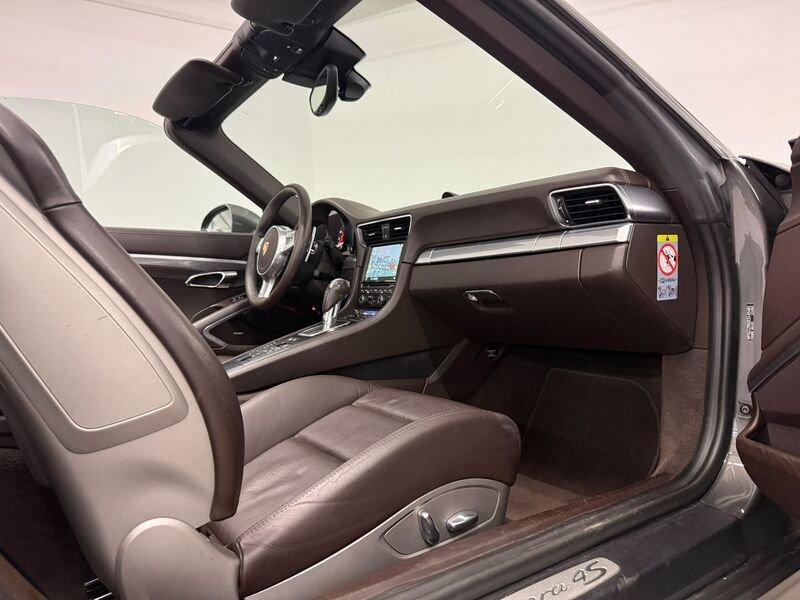 Porsche 911 911 Cabrio 3.8 Carrera 4S