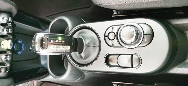 MINI Cooper SE Essential