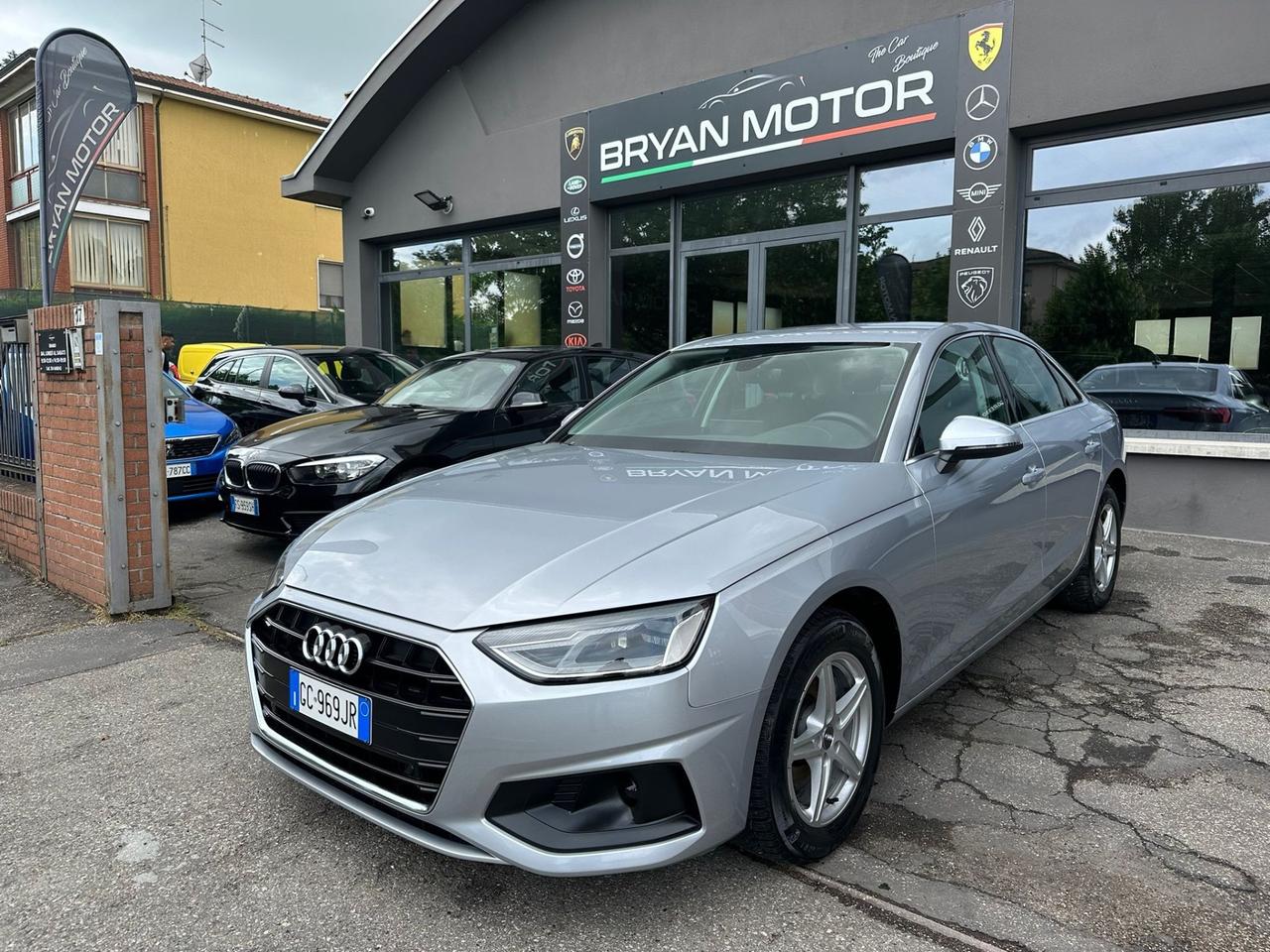 Audi A4 Avant 30 TDI/136 CV S tronic Business Advanced