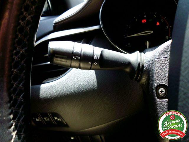 TOYOTA C-HR 1.2 Turbo CVT 4WD Style