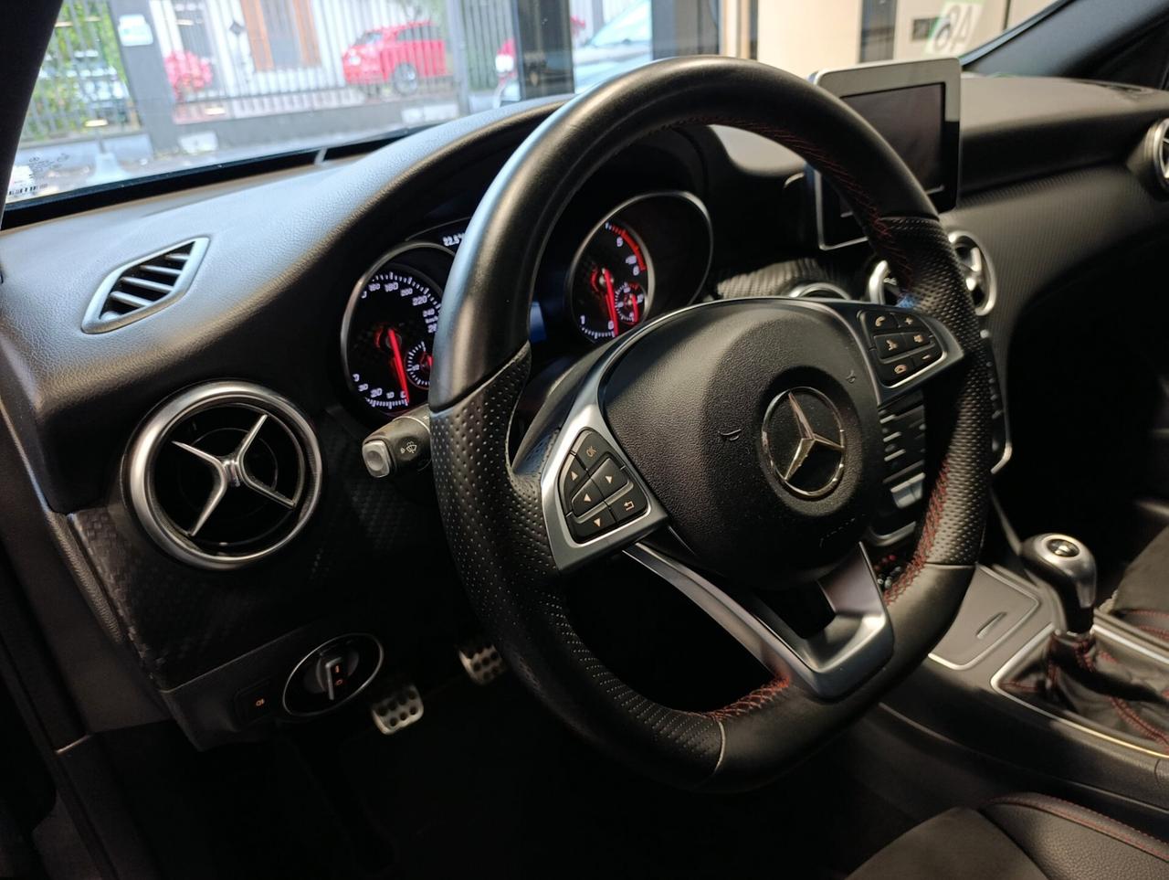 Mercedes-benz A 180 d Premium