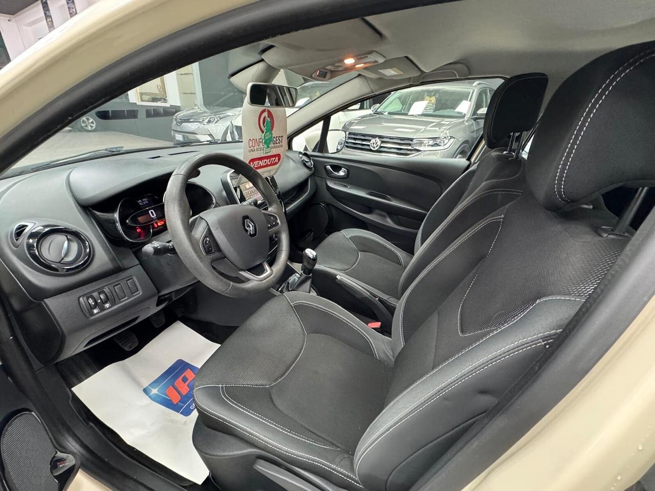 Renault Clio 1.2 75 CV 5 porte Duel