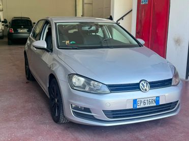 Volkswagen Golf 7. 1.6 TDI DPF Highline NEOPATENTATI
