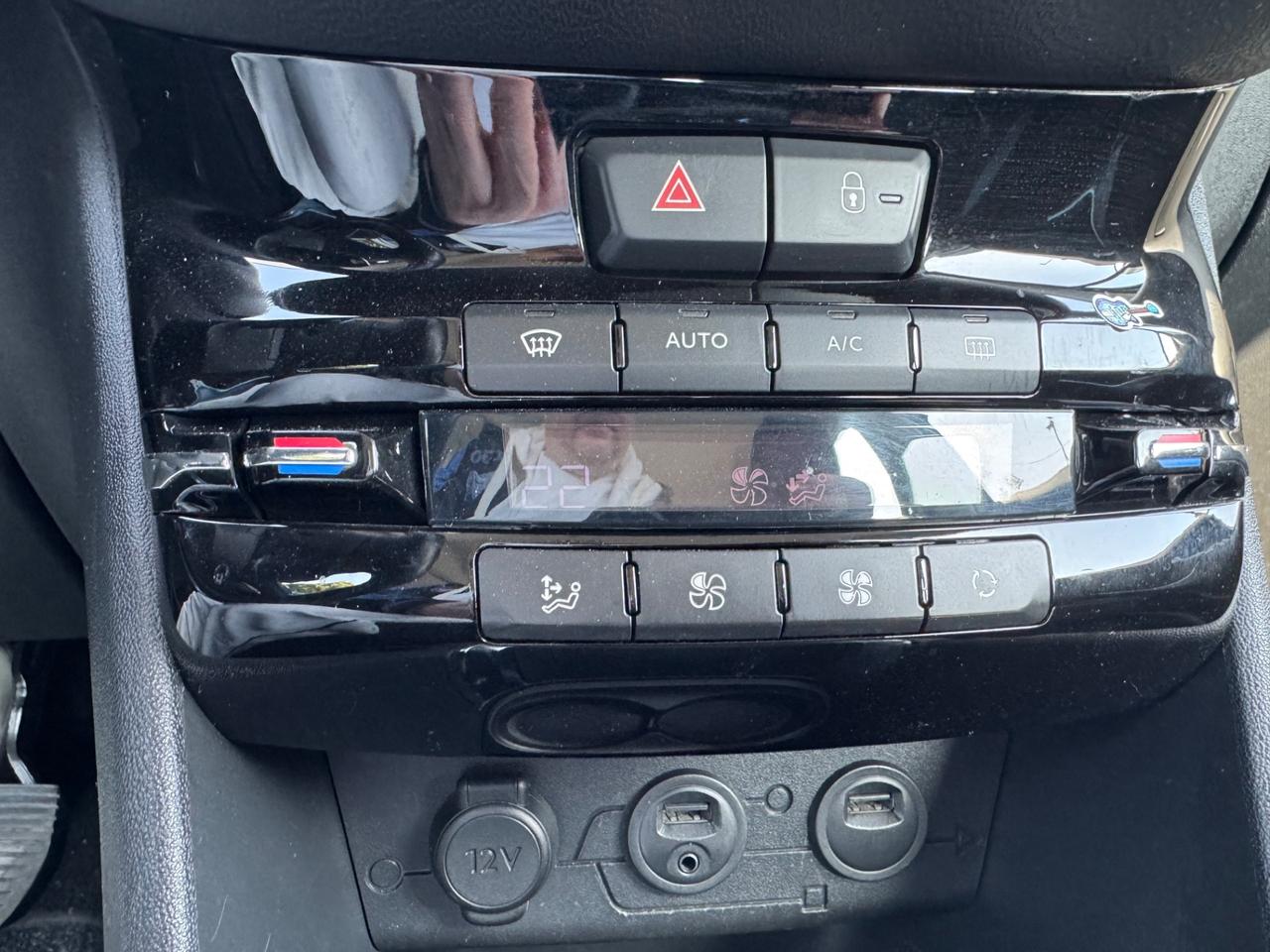 Peugeot 208 1.4 HDi 68 CV 5 porte Active