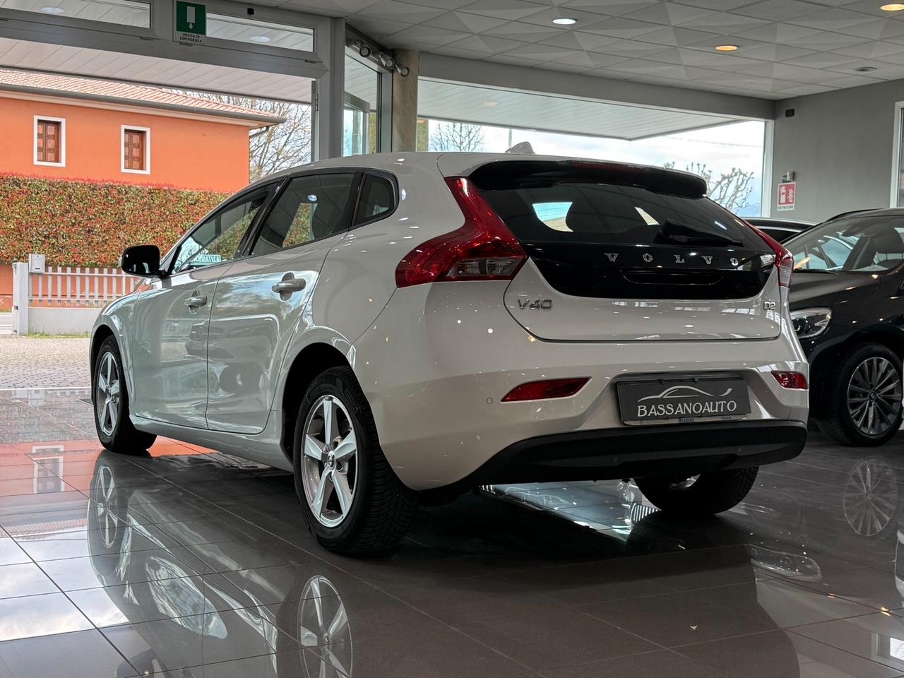 Volvo V40 2.0 d2 Business my17 92.000 KM!!