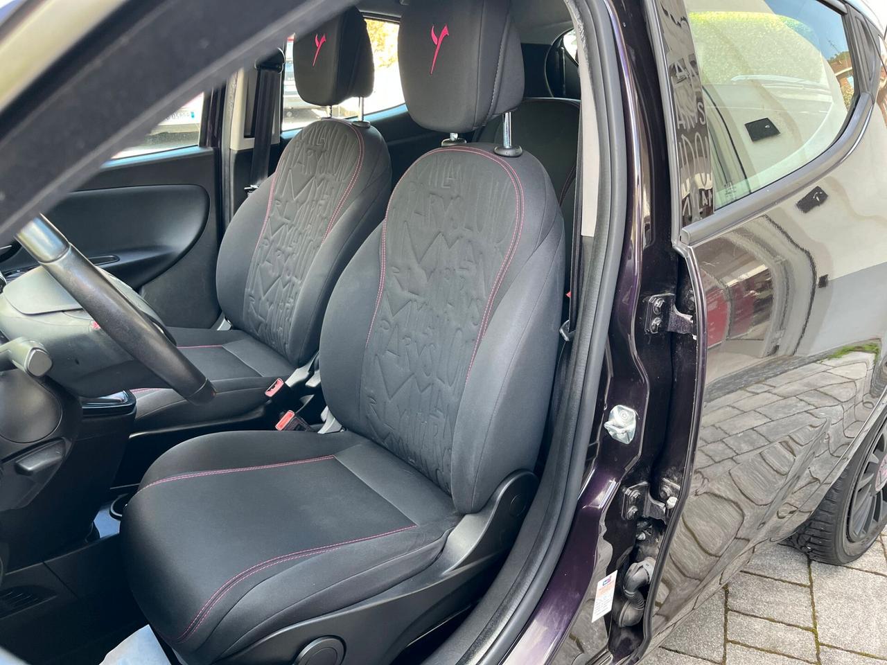 Lancia Ypsilon 1.2 69 CV 5 porte Elefantino