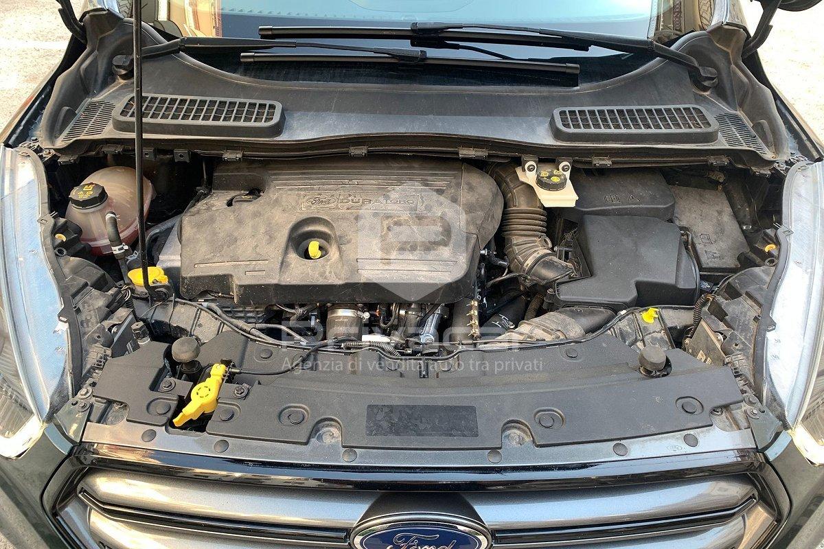 FORD Kuga 2.0 TDCI 150 CV S&S 4WD Powershift ST-Line