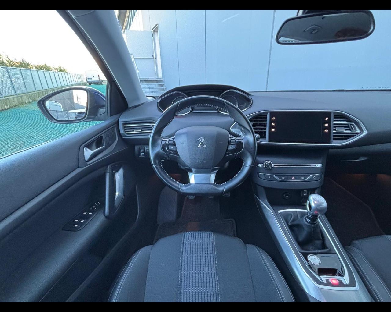 PEUGEOT 308 II 2018 - 308 5p 1.5 bluehdi Allure s&s 130cv