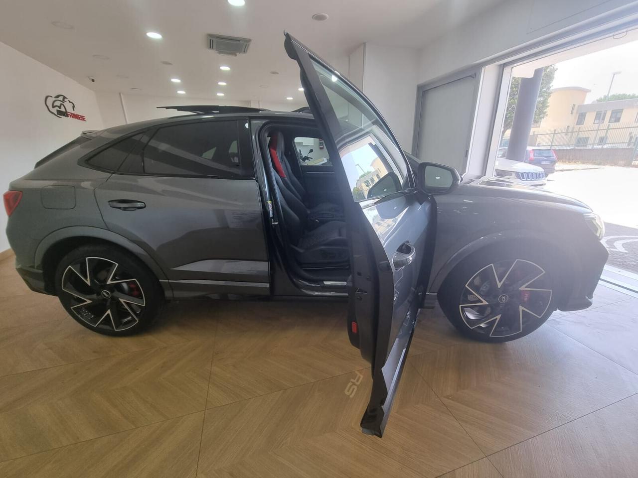 Audi RS Q3 SPB quattro S tronic