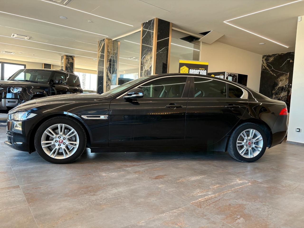 Jaguar XE 2.0 D Turbo 180CV aut. Prestige