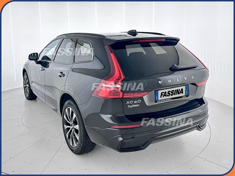 Volvo XC60 B4 automatico Plus Dark
