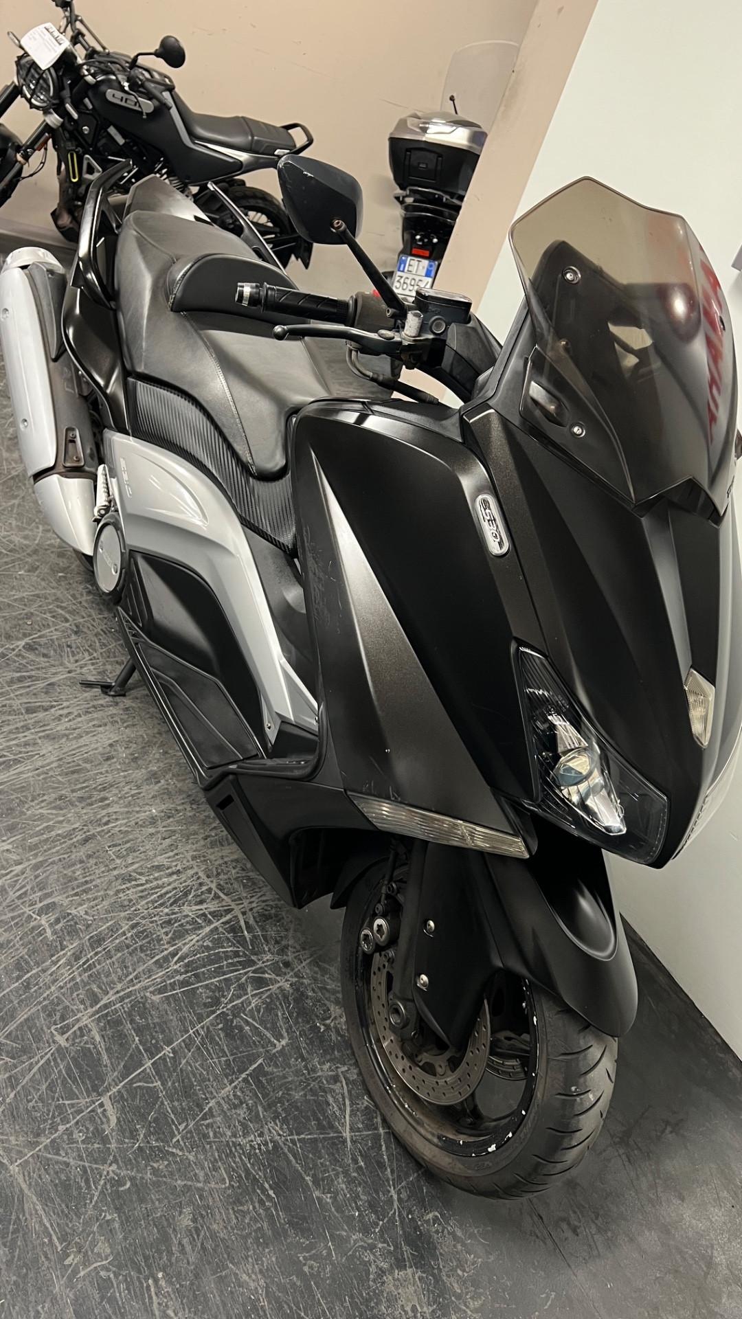 Yamaha TMAX 530