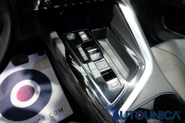 PEUGEOT 3008 HYBRID 300 E-EAT8 ALLURE PACK FULL LED