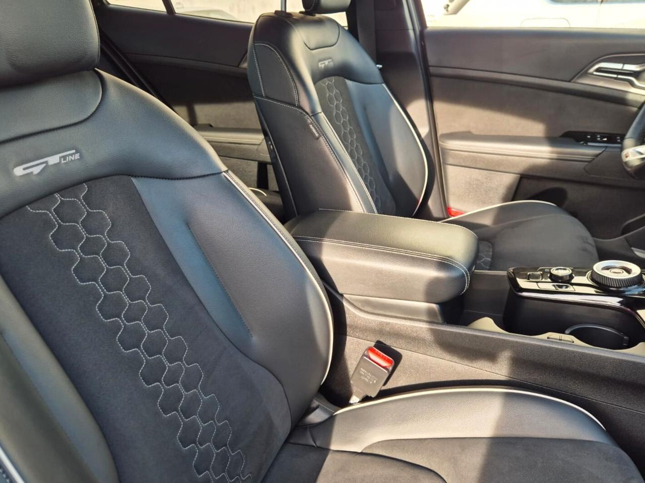 Kia Sportage 1.6 TGDi HEV AT GT-line