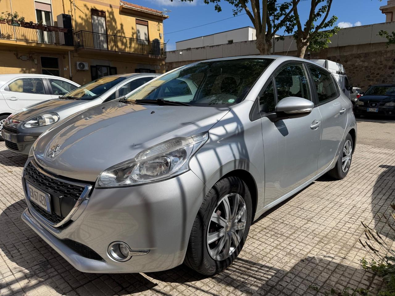 Peugeot 208 PureTech 82 5 porte Allure unico proprietario