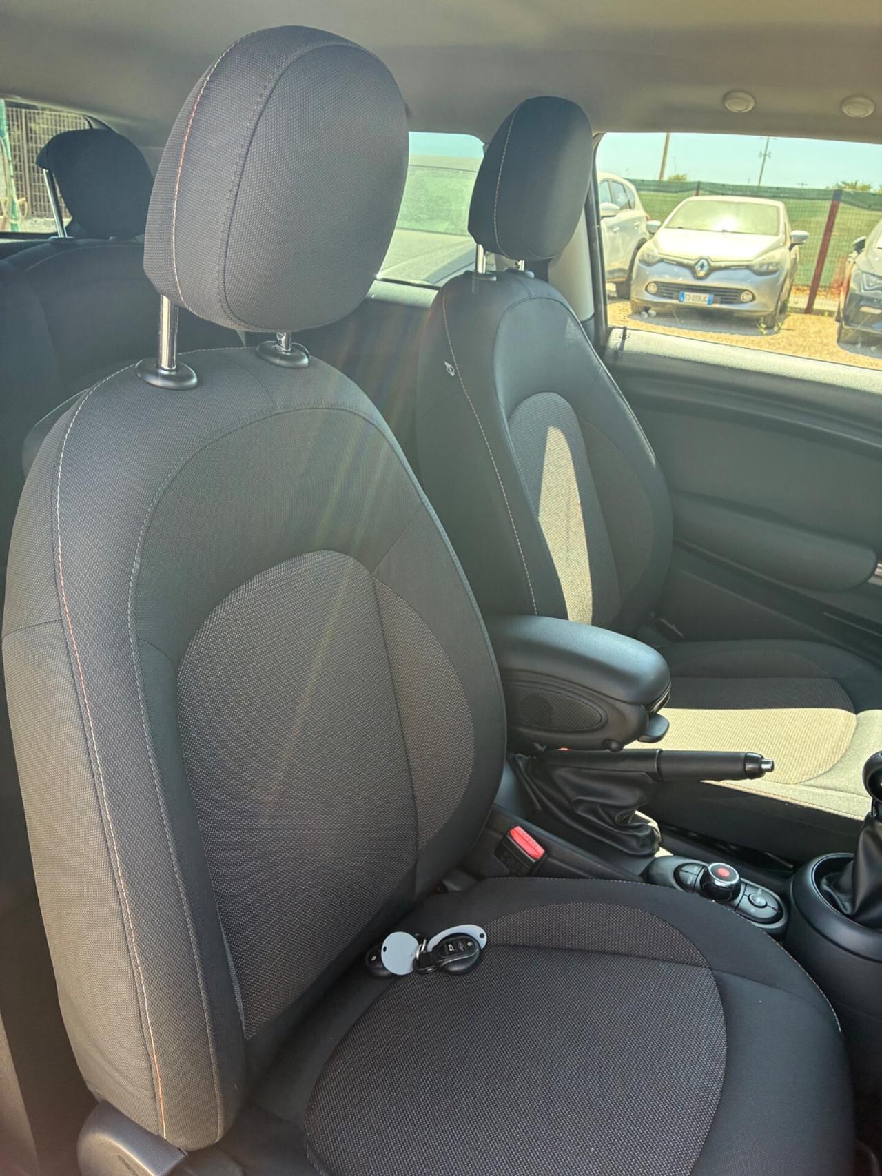 Mini 1.5 One D Business