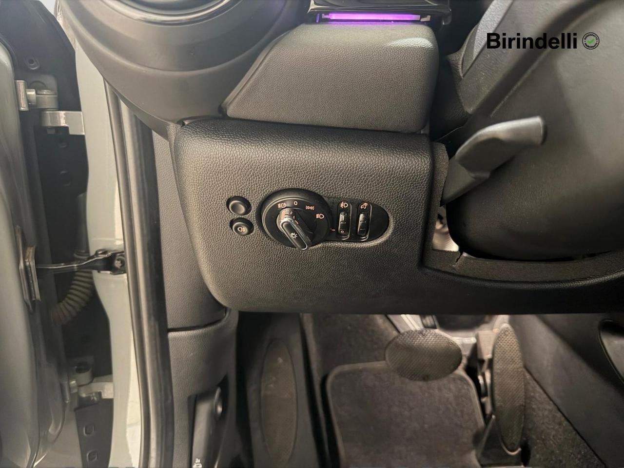 MINI Mini 5 porte (F55) - Mini 1.5 Cooper Classic 5 porte