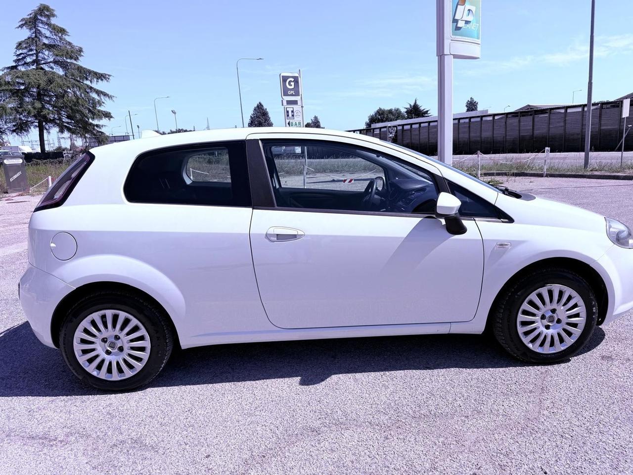 Fiat Punto Evo 1.2 3 porte Active Natural Power